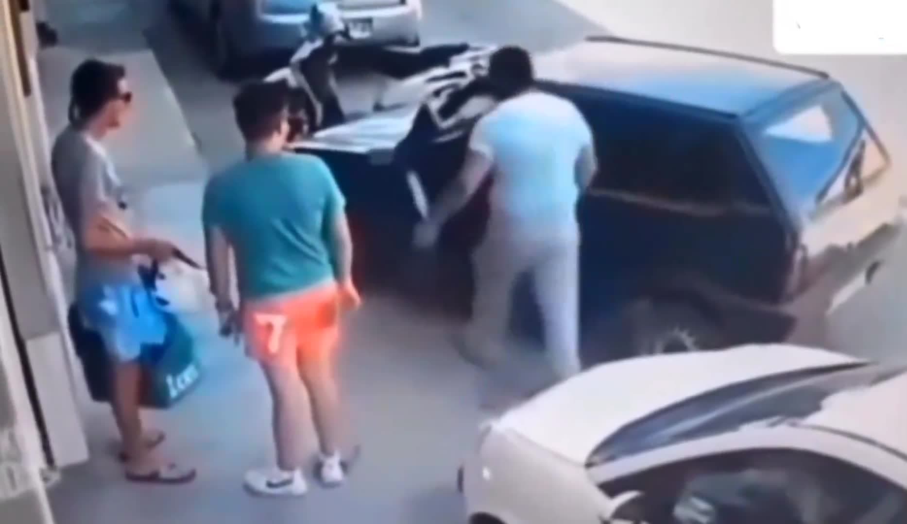 Video thumbnail for Casually lifts car like it's a hot wheels