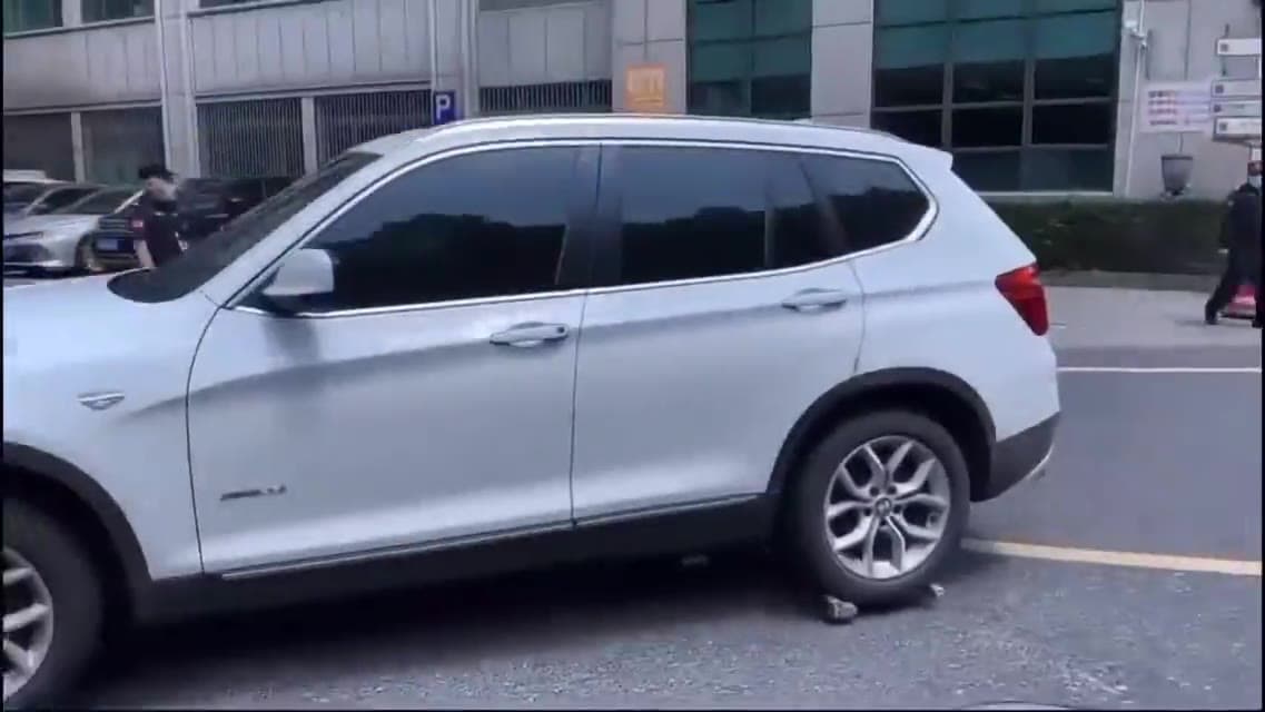 Video thumbnail for Experimental Robotic Valets in China. A 3D map of the area figures out the best spot to park the car. Wondering if this thing is even feasible on scale