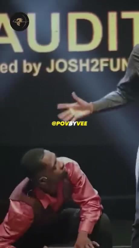 Video thumbnail for If he wrote "A whole page" in 3 seconds that would be the funniest shit ever