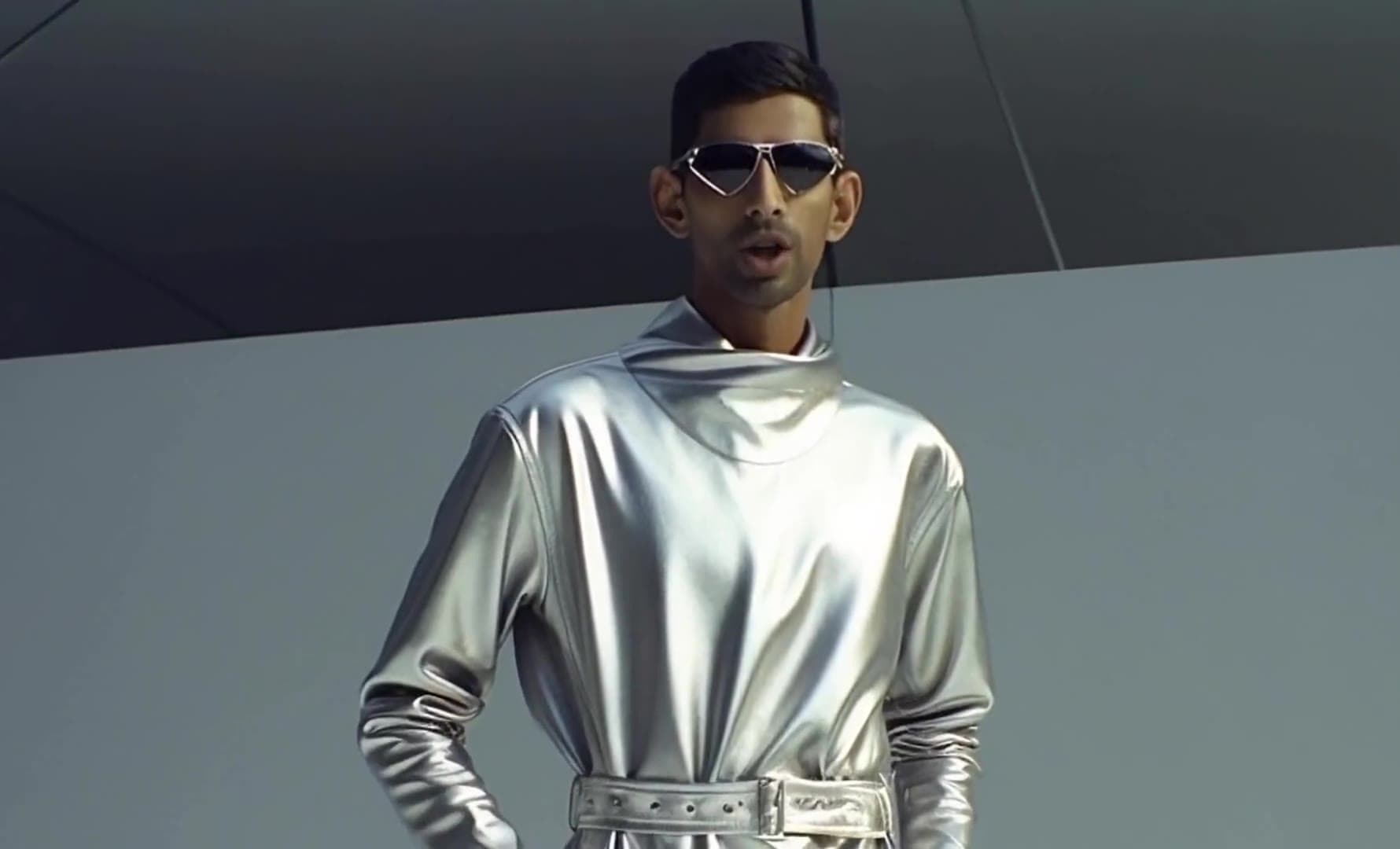 Video thumbnail for Tech by Balenciaga
