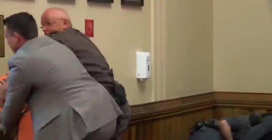 Video thumbnail for Child killer Kwin Boes getting punched in the face after killing his 11 week old son Parker, who died having suffered a blunt force trauma to the head.