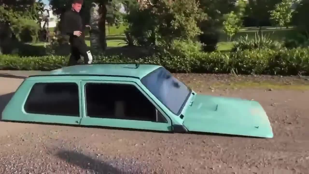 Video thumbnail for World's lowest car