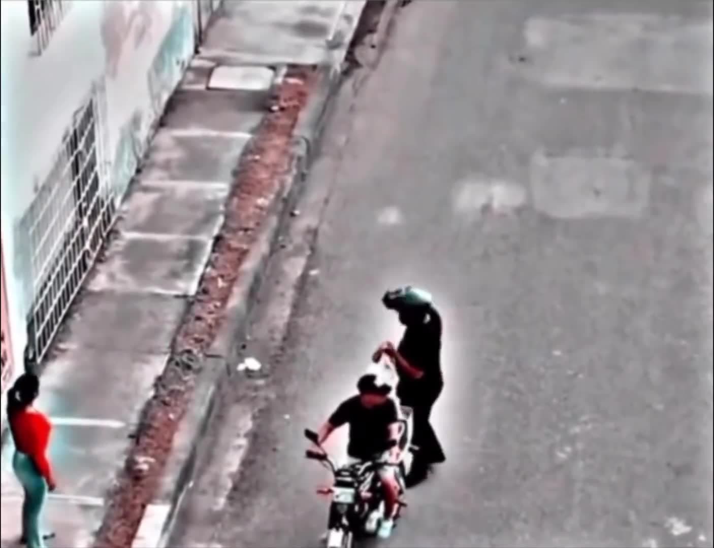 Video thumbnail for Even the robber felt that