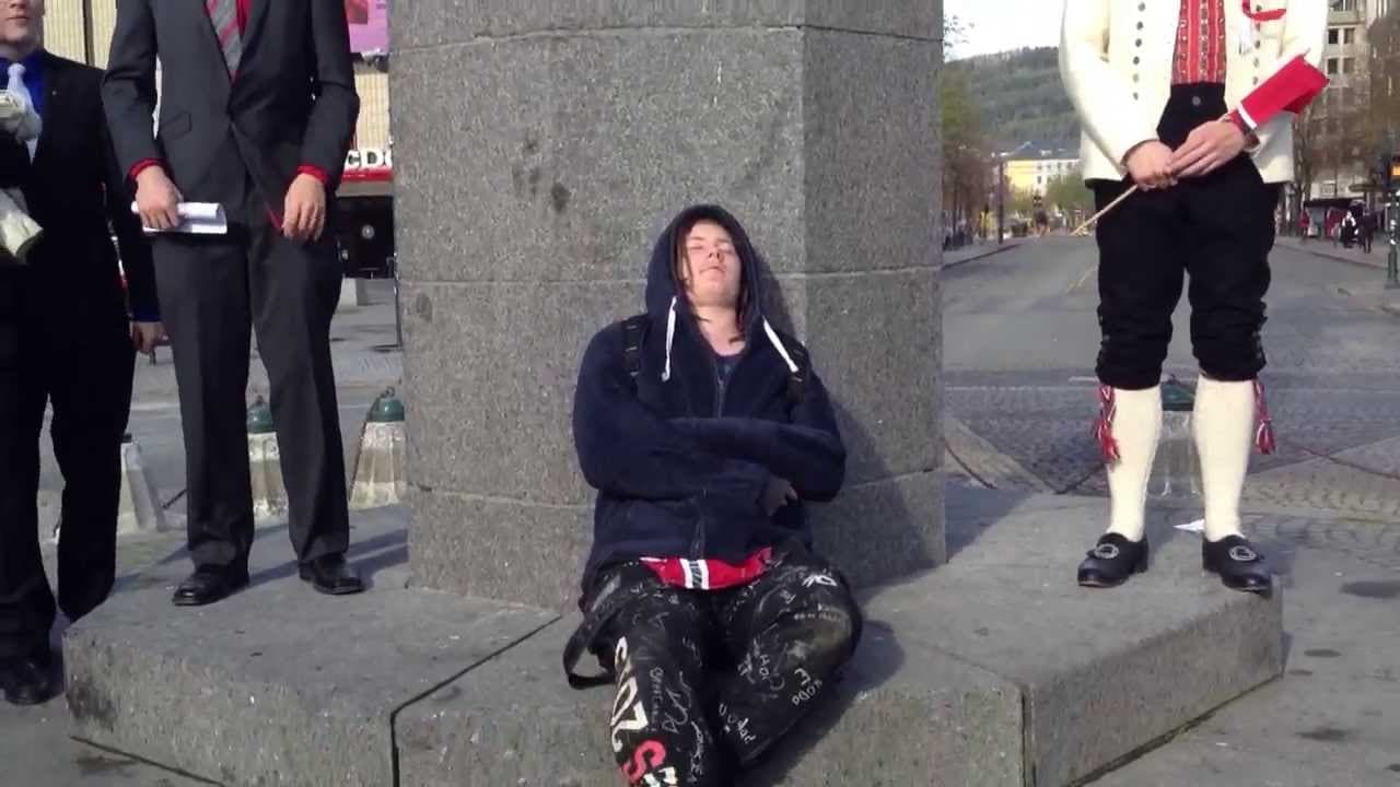 YouTube thumbnail for Norwegian teenager wakes up