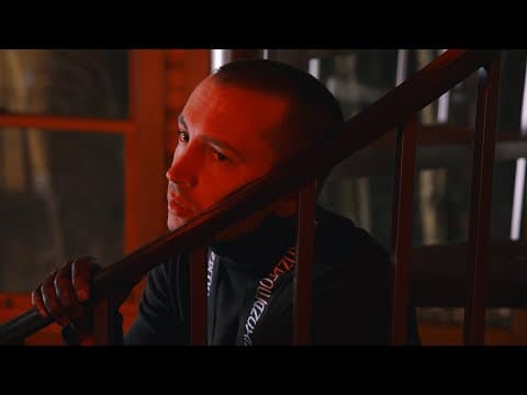 YouTube thumbnail for Twenty One Pilots - Routines In The Night