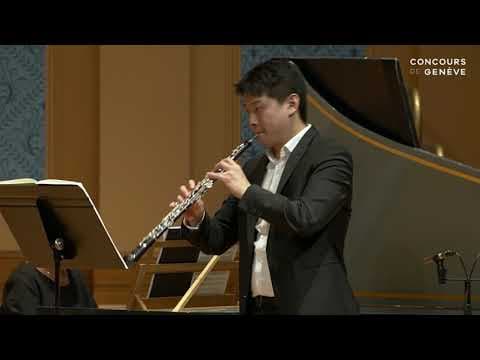 YouTube thumbnail for 75e Concours de Genève, Oboe Semi-Final 2021: Zhiyu Sandy Xu