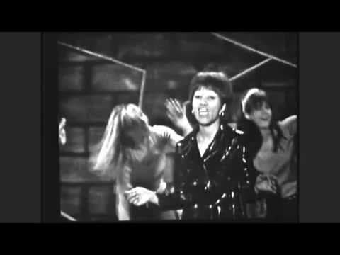 YouTube thumbnail for Gloria Jones - Tainted Love