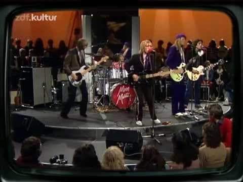 YouTube thumbnail for "Hot Nite in Dallas" (Live) – Moon Martin 👓🎸🎶