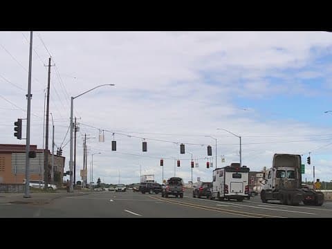 YouTube thumbnail for "Pedestrian life is non-negotiable": Portland, Oregon, USA, moves to restrict right turns at red lights