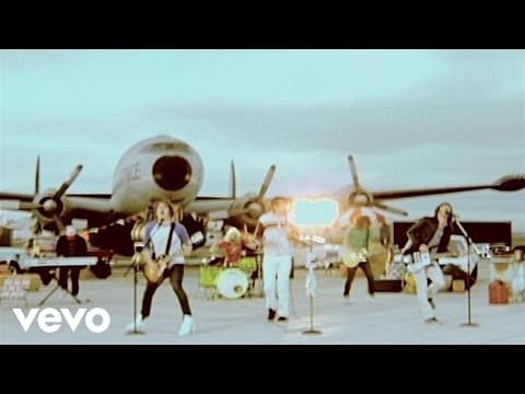 YouTube thumbnail for Forever The Sickest Kids - Whoa Oh (Me vs Everyone) [2008]