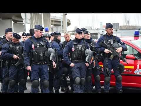 YouTube thumbnail for French Police Get Authority To Hack Citizens Phones