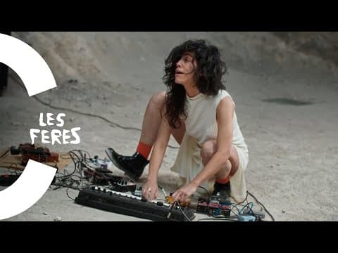 YouTube thumbnail for Los Sara Fontán — a "Les feres!" [2024, electronic / modern classical]: a live performance