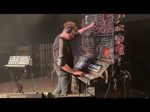 YouTube thumbnail for Look Mum No Computer - Gorillas - Feel Good Inc. Cover (live)