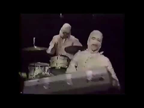 YouTube thumbnail for The one and only Mummies! Live on SF Counter Culture Access TV 1991