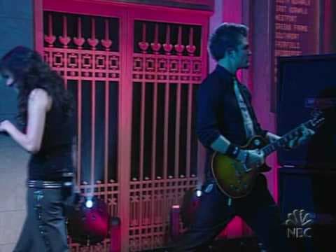 YouTube thumbnail for The lip sync heard around the world - Ashlee Simpson on SNL (2004)