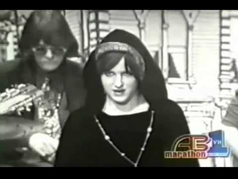 YouTube thumbnail for Dick Clark interviewing Jefferson Airplane is just wild