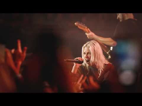 YouTube thumbnail for Heavy is the Crown [Live in São Paulo]